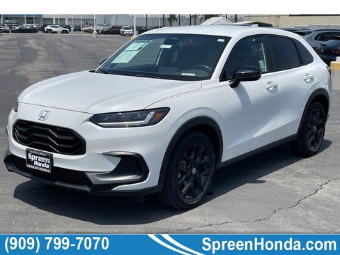 Used 2024 Honda HR-V Sport image 1