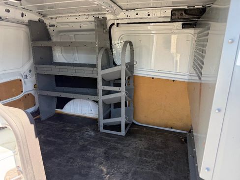 Used 2018 Ford Transit Connect XLT FWD image 11