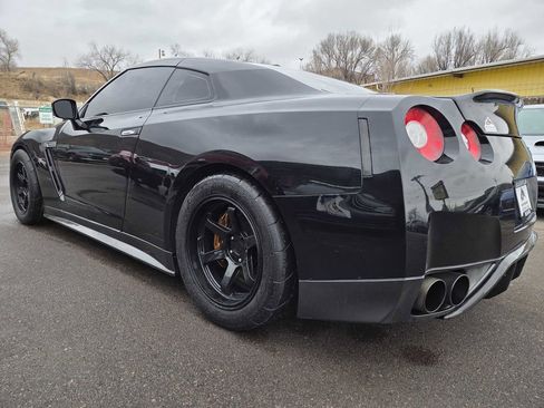 Used 2009 Nissan GT-R Premium image 5