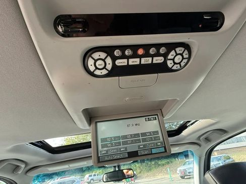 Used 2015 Honda Pilot Touring image 32