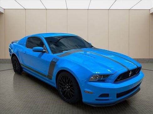 Used 2013 Ford Mustang Boss 302 w/ Boss 302 Accessory Pkg RWD image 8
