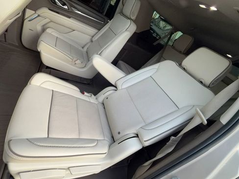 Used 2021 GMC Yukon XL Denali w/ Denali Ultimate Package RWD image 31