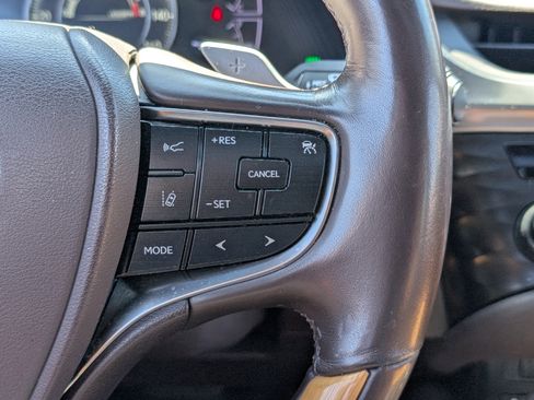 Used 2019 Lexus ES 350 w/ Accessory Package FWD image 24