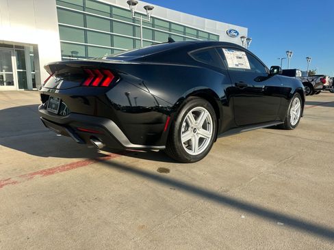 New 2026 Ford Mustang Coupe image 5