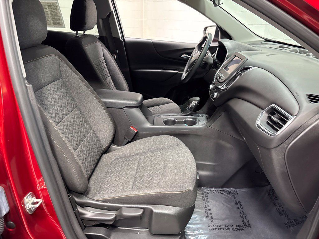 Used 2024 Chevrolet Equinox LT w/ LPO, Floor Liner Package AWD/4WD image 10