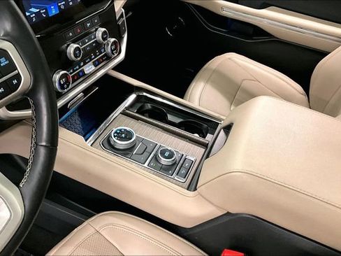 Used 2024 Ford Expedition Max Limited image 15