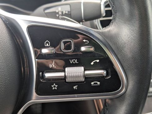 Certified 2022 Mercedes-Benz GLC 300 4MATIC image 12