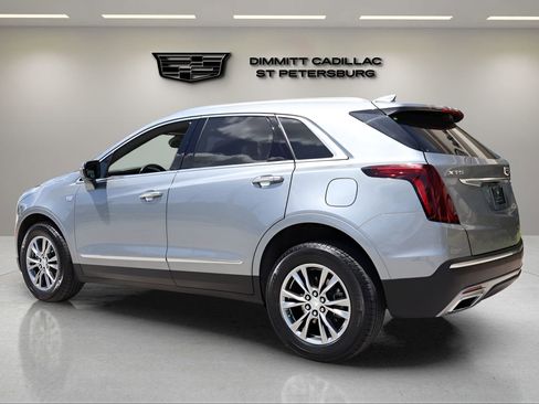 Certified 2023 Cadillac XT5 Premium Luxury FWD image 3