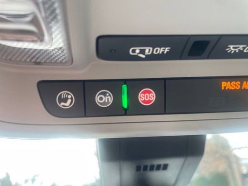 Used 2024 Chevrolet Equinox LT image 29