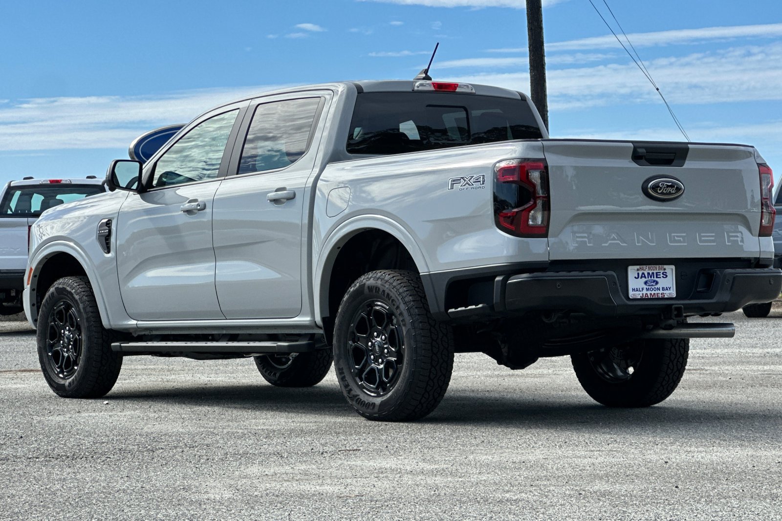 New 2026 Ford Ranger Lariat w/ FX4 Off-Road Package AWD/4WD image 3