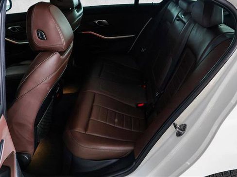 Used 2020 BMW 330i xDrive 330i xDrive w/ Premium Package image 23