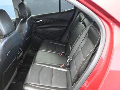 Used 2018 Chevrolet Equinox Premier image 21