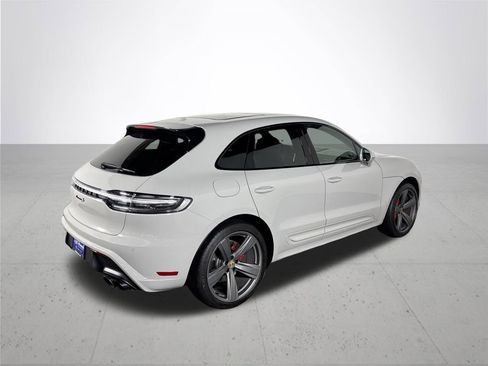 Used 2023 Porsche Macan S image 6