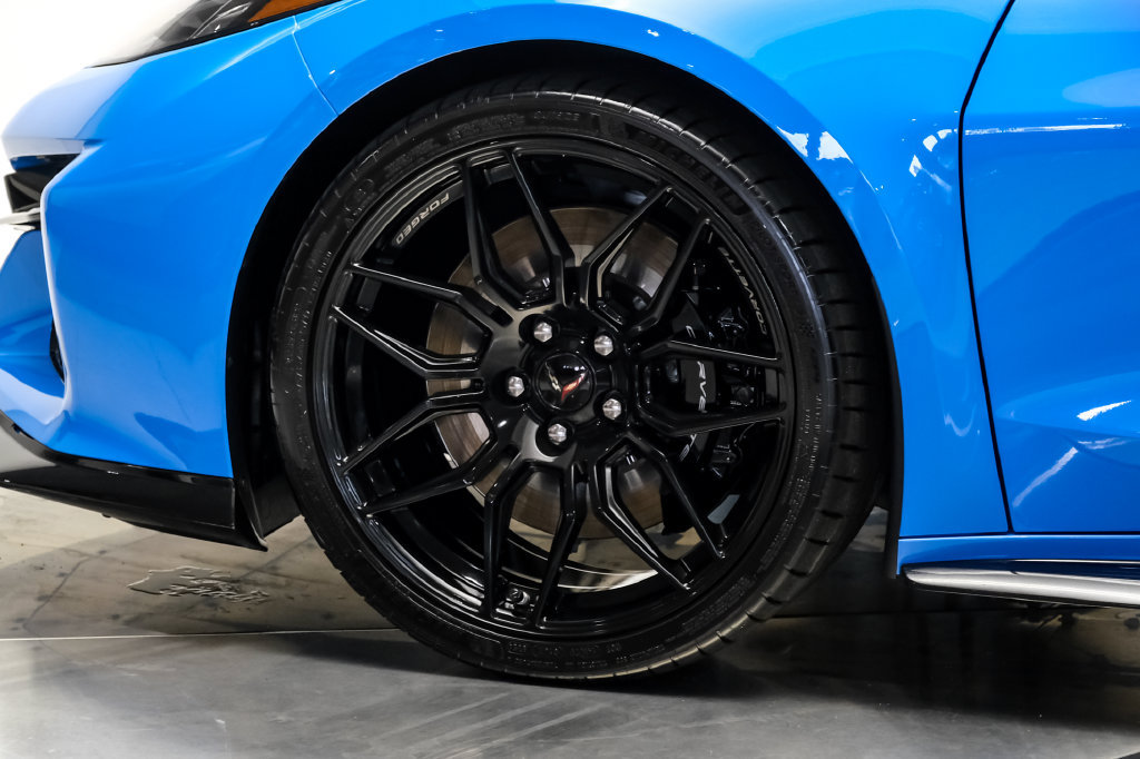 Used 2025 Chevrolet Corvette Z06 RWD image 61