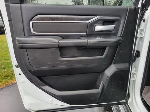 Used 2024 RAM 2500 Big Horn w/ Bed Utility Group image 12