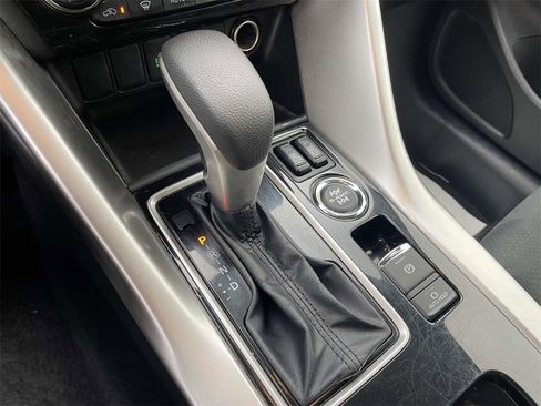 Used 2024 Mitsubishi Eclipse Cross SE image 27