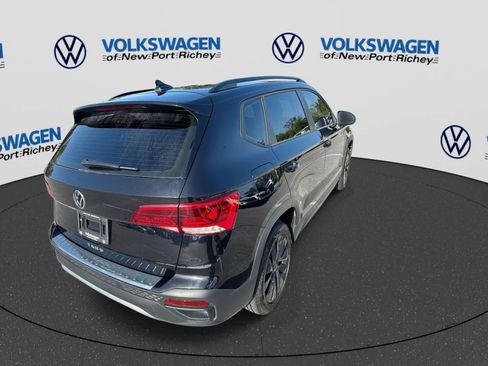 Certified 2024 Volkswagen Taos S FWD image 14