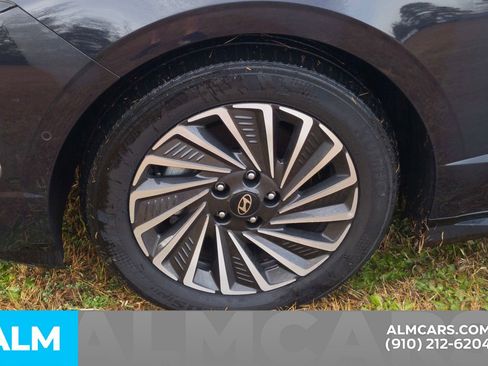 Used 2024 Hyundai Sonata Limited image 15
