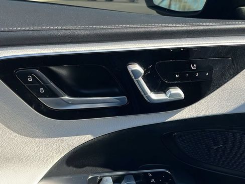 Used 2023 Mercedes-Benz C 300 Sedan image 15