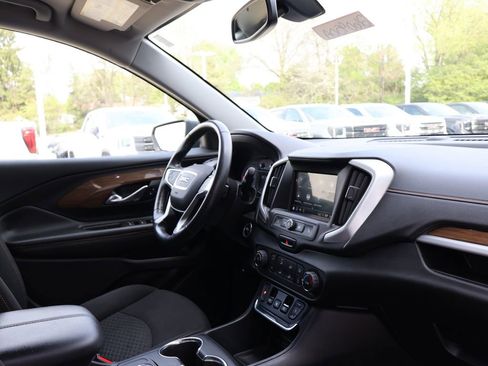 Used 2018 GMC Terrain SLE FWD image 32