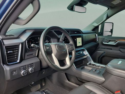 Used 2024 GMC Sierra 3500 Denali AWD/4WD image 13