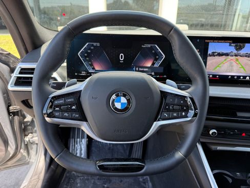 Used 2025 BMW 330i xDrive Sedan AWD/4WD image 30