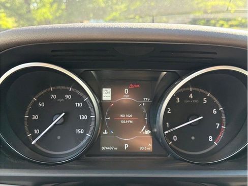 Used 2017 Land Rover Discovery HSE Luxury AWD/4WD image 19