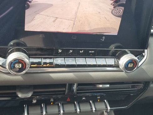 New 2026 GMC Canyon Elevation image 23