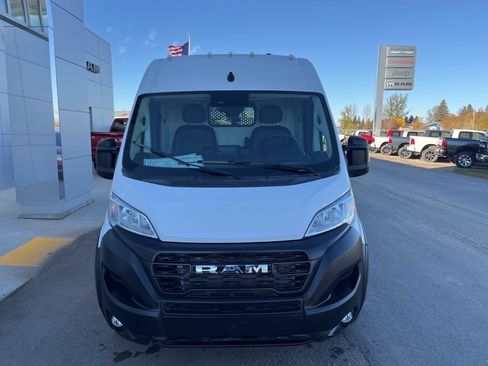 New 2025 RAM ProMaster 2500 w/ Convenience Group FWD image 3