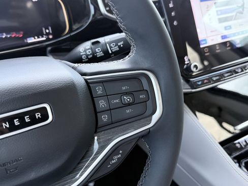 Used 2022 Jeep Wagoneer Series II w/ Premium Group I image 72