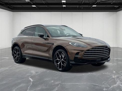 New 2026 Aston Martin DBX 707 image 1