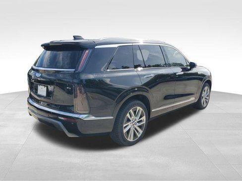 New 2027 Cadillac Vistiq Luxury AWD/4WD image 3
