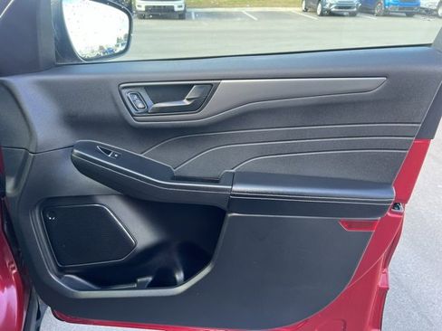 Used 2023 Ford Escape Active image 10