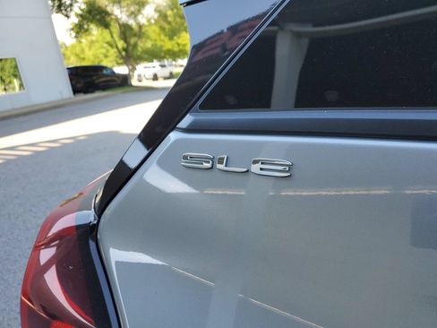 Used 2024 GMC Terrain SLE FWD image 6