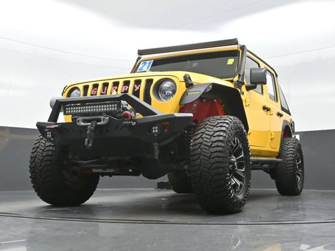 Used 2021 Jeep Wrangler Unlimited Rubicon AWD/4WD image 28