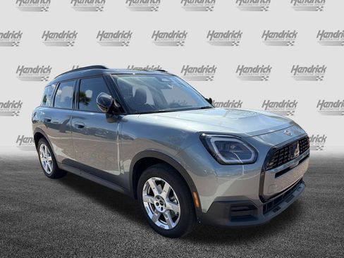 Used 2025 MINI Cooper Countryman S image 2
