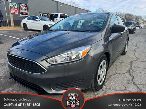 Used 2016 Ford Focus S image 1