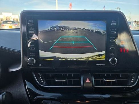 Certified 2021 Toyota C-HR LE image 14