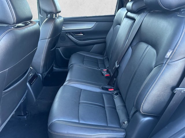 Used 2024 MAZDA CX-90 3.3 Turbo w/ Preferred Plus AWD/4WD image 18