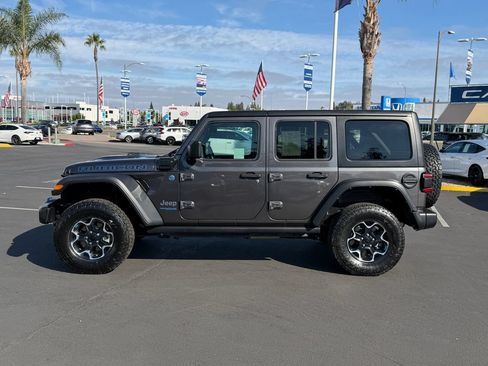 Used 2022 Jeep Wrangler Unlimited Rubicon 4xe AWD/4WD image 7