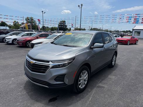 Used 2024 Chevrolet Equinox LT w/ LPO, Floor Liner Package FWD image 10