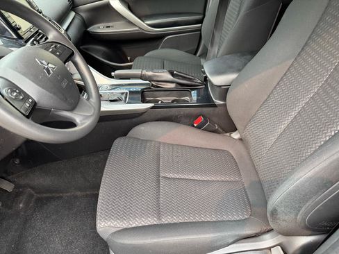 Used 2022 Mitsubishi Eclipse Cross ES AWD/4WD image 11
