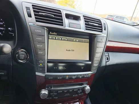 Used 2011 Lexus LS 460 AWD w/ Luxury Value Edition image 24