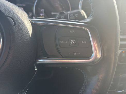 Used 2021 Jeep Wrangler Unlimited Rubicon w/ Cold Weather Group image 27