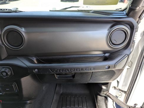 Used 2023 Jeep Wrangler Sport AWD/4WD image 32