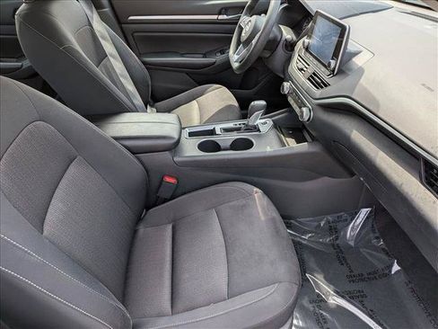 Used 2022 Nissan Altima 2.5 SV FWD image 19