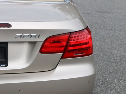 Used 2013 BMW 328i Convertible RWD image 7
