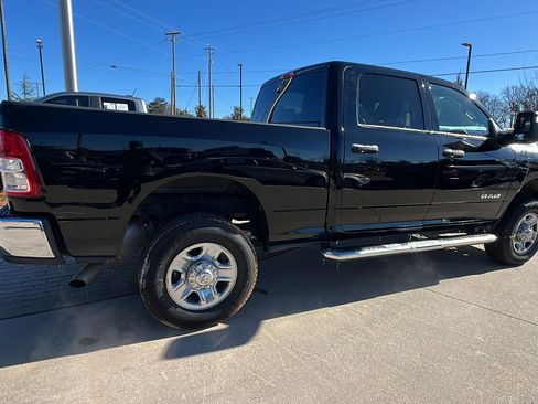Used 2024 RAM 2500 Big Horn w/ Bed Utility Group image 8