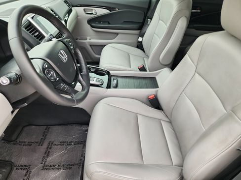Used 2016 Honda Pilot Touring image 13