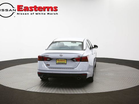 Used 2023 Nissan Altima 2.5 SR w/ SR Premium Package FWD image 38
